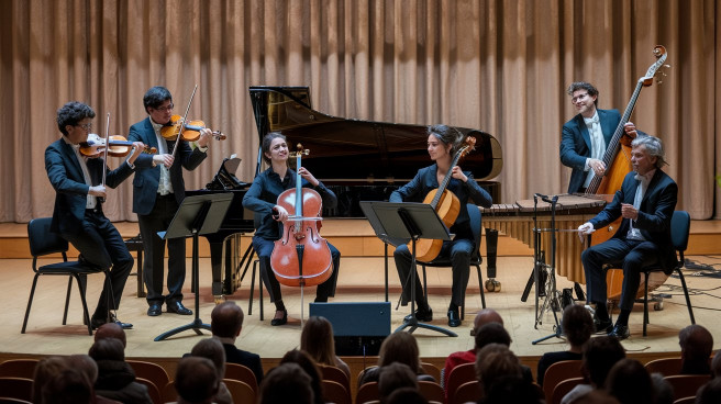 an-image-of-a-group-of-musicians-playing_pcnmn_ytSmy1Q_5D2PE-JA_jbMQp2ipRlOiAMg0O3m-hA